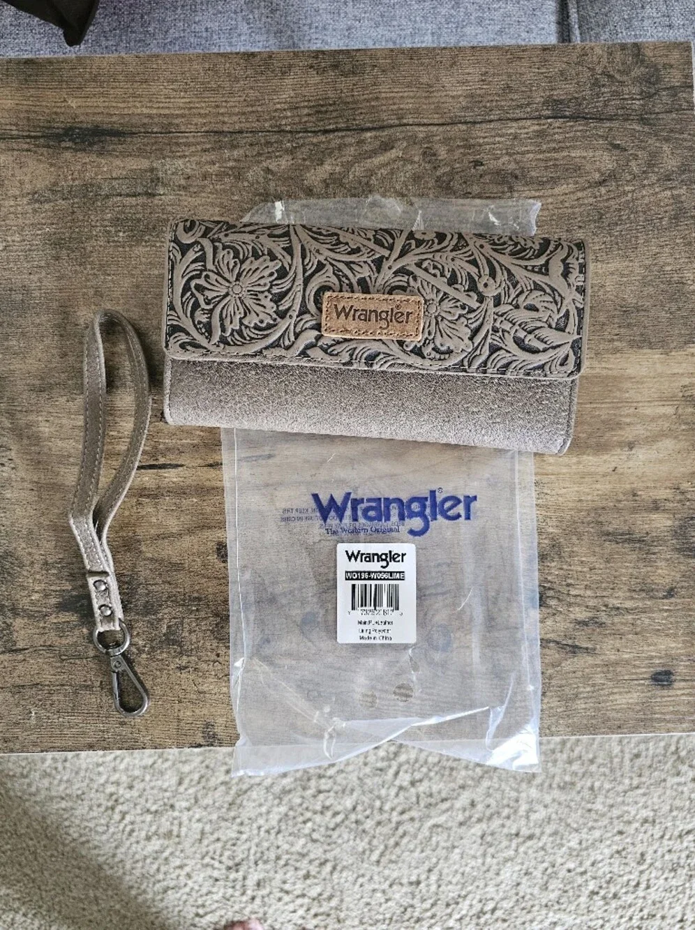 Women's Beige Convertible Wristlet Wallet